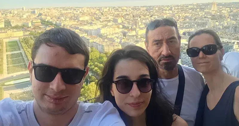 Bursalı ikizler, doktor babalarının mezun olduğu üniversiteyi kazandı