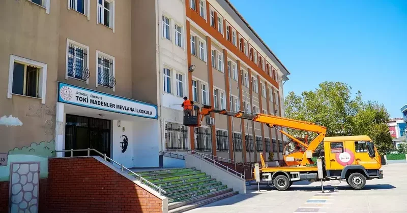 Ümraniye Belediyesi’nden okullara yeni dönem öncesi bakım ve onarım desteği