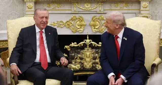 Cumhurbaşkanı Erdoğan Beyaz Saray da: Trump sandalyesini çekti VİDEO İZLE