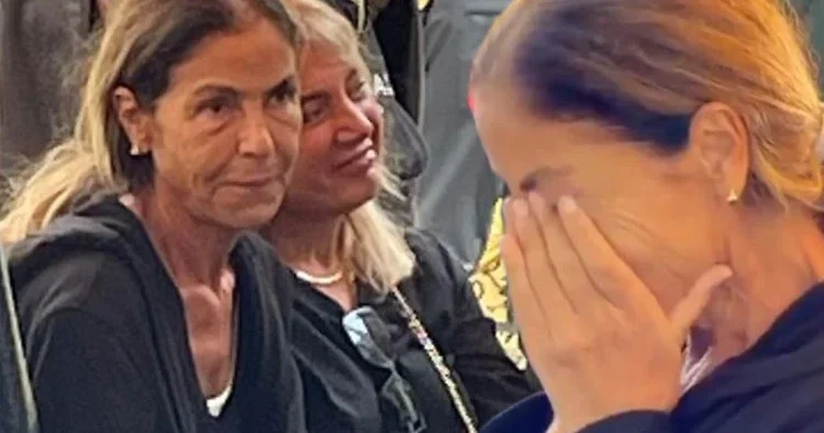 Derya Tuna nın en zor görevi... Kardeşine gözyaşlarıyla veda etti