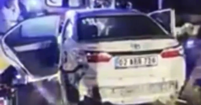 Gaziantep te 2 otomobil çarpıştı; 1 ölü, 3 yaralı Gaziantep Haberleri