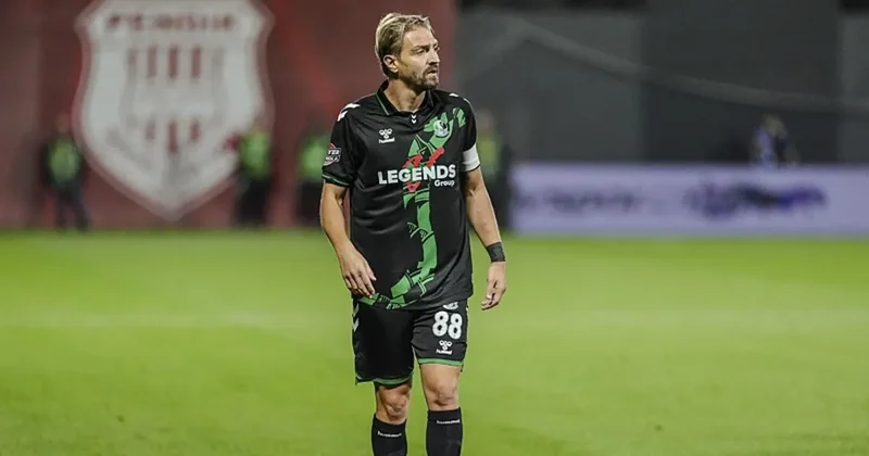 Sakaryaspor da Caner Erkin ve Burak Altıparmak ın cezası belli oldu!