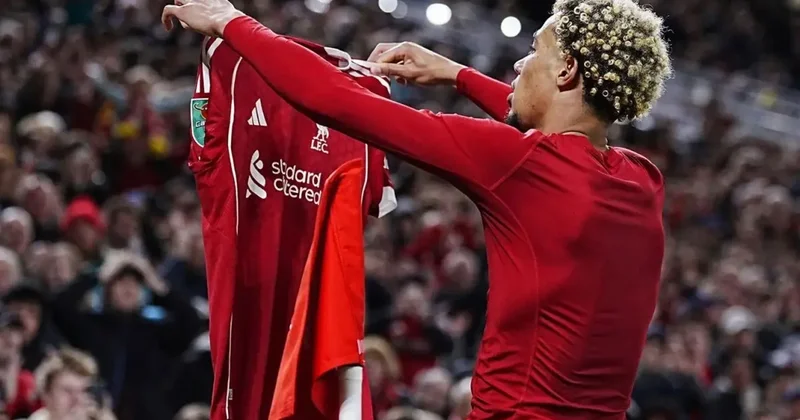 Formasını çıkarıp kırmızı görmüştü, Liverpool, Ekitike ye cezayı kesti