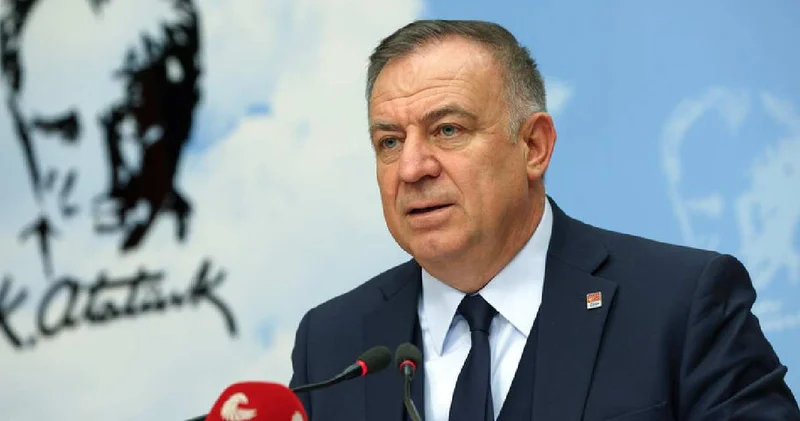 CHP li Gökan Zeybek ten kayyum tepkisi: Yeni bir kara lekeye daha imza attınız!