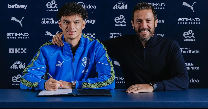 Manchester City, Nico O Reilly nin sözleşmesini uzattı