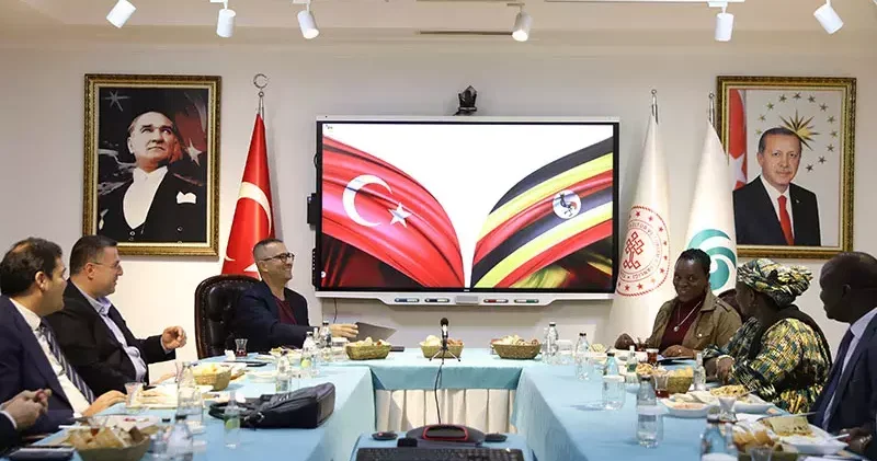 Uganda Kültür Bakanı Dr. Regis, Yunus Emre Enstitüsü Başkanı Prof. Dr. Aliy’yi ziyaret etti