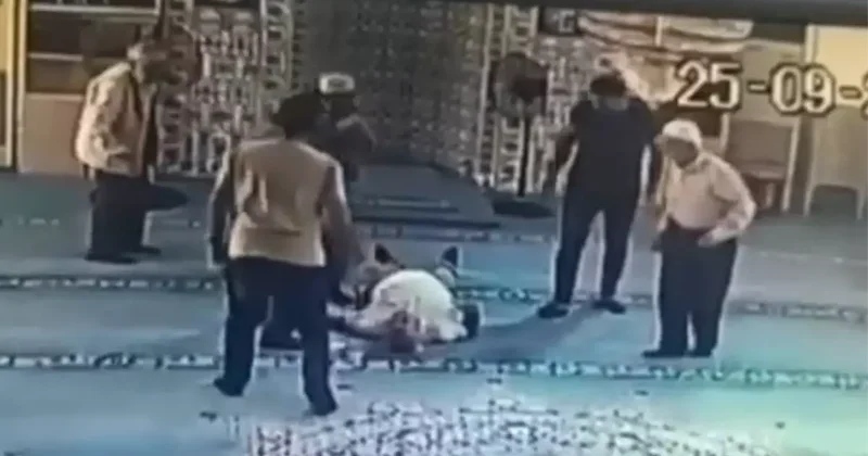 Bodrum da Cami Çıkışında Fenalaşan Adam Hastaneye Kaldırıldı