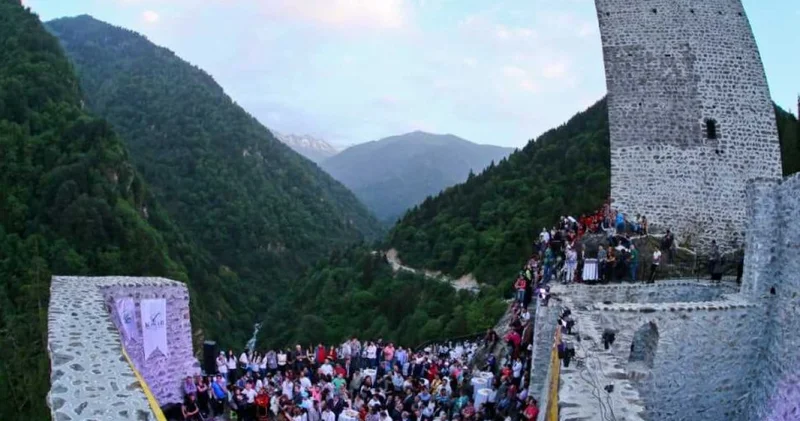 Turist akınına uğradı: 8 ayda 140 bin ziyaretçiyle rekorunu kırdı