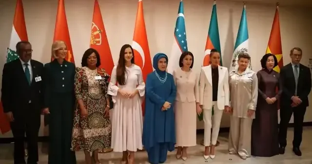 BM Sıfır Atık Danışma Kurulu Başkanı Emine Erdoğan New York’ta temaslarda bulundu VİDEO İZLE