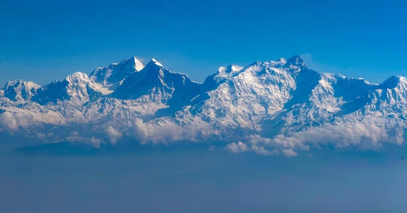 Nepal den, dünyanın en yüksek zirvelerinin bulunduğu Himalayalar ı koruma taahhüdü