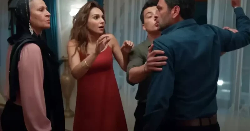 Coca Cola reklamıyla tepkilerin odağındaki Uzak Şehir de skandal sahne