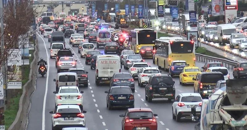 İstanbul yoldan çıktı! Dünyanın en berbat trafiği