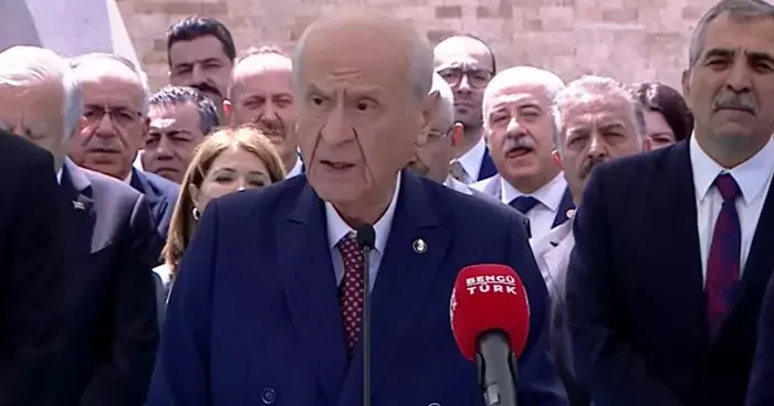 Bahçeli Ülkücü Şehitler Anıtı nda! Geçirdiği rahatsızlık sonrası ilk açıklama: Vakit hızlıca yaklaşmakta