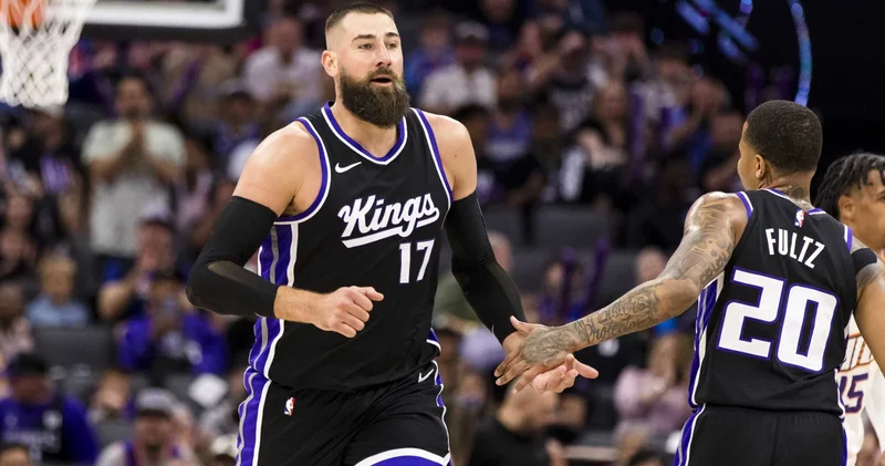Fenerbahçe ile Panathinaikos Valanciunas için yarışıyor