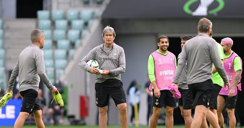 Real Betis, UEFA Konferans Ligi finaline hazır!