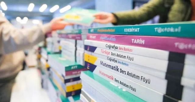Velileri kırtasiyeye yönlendiren müdüre 2 yıla kadar hapis talebi Adana Haberleri