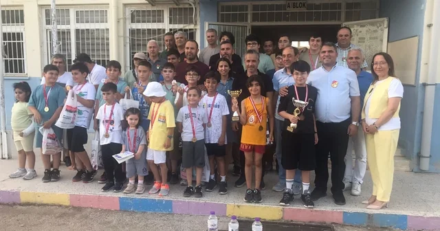 Kumluca da düzenlenen hızlı satranç turnuvası sona erdi Antalya Haberleri