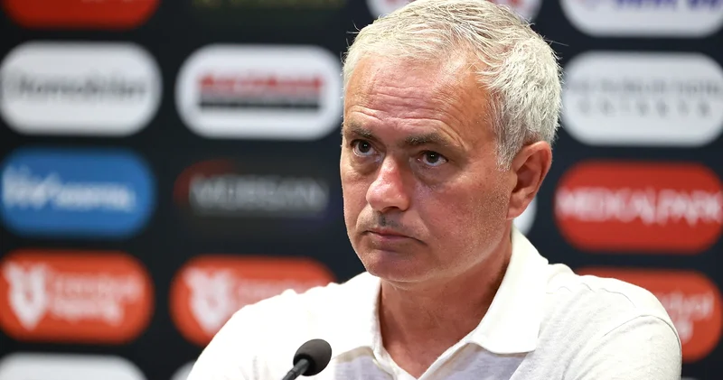 Jose Mourinho: Başkan röportajında benim kalmamı istediğini belirtiyor, kendisi bana güveniyor