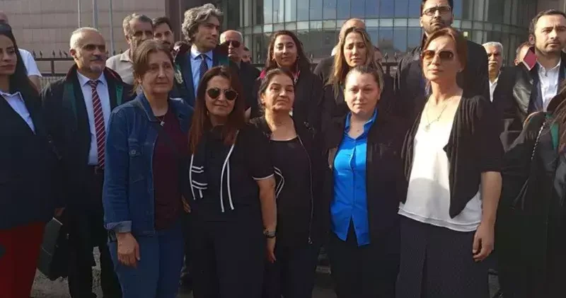 Market çalışanının bıçaklanarak öldürülmesi davasında sanığa müebbet hapis cezası