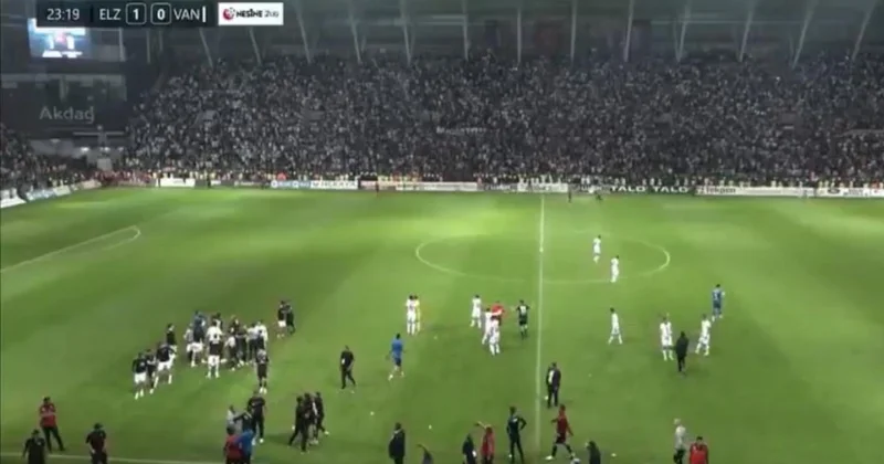 Elazığspor Vanspor FK maçı olaylar nedeniyle tatil edildi Sözcü Gazetesi