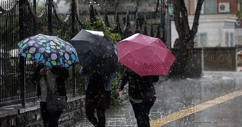Meteoroloji den sağanak yağış uyarısı! Aman dikkat, kuvvetli geliyor...