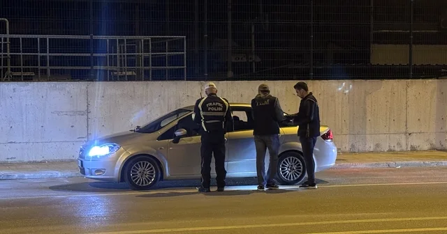Edirne de polis ekipleri asayiş, trafik ve yasa dışı geçişleri önlemeye yönelik denetim yaptı Edirne Haberleri