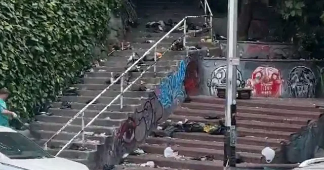 Cihangir de geceden kalan alkol pisliğine vatandaştan tepki: İşte Cihangir in liberal gençlikleri VİDEO İZLE