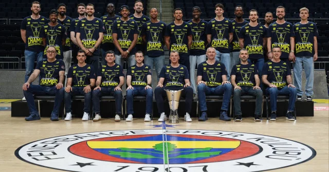 Euroleague şampiyonu Fenerbahçe Beko basın mensuplarıyla bir araya geldi Basketbol Haberleri