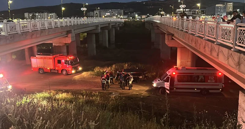 Otomobil Kızılırmak Nehri üzerindeki köprüden düştü!