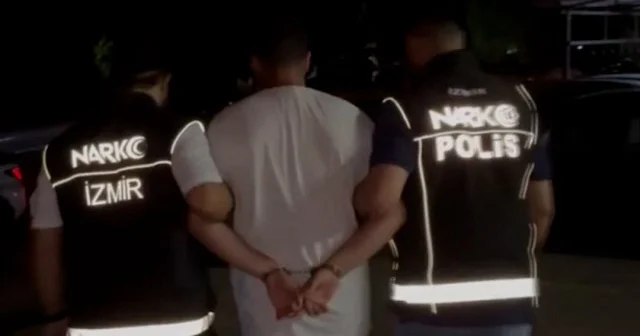 İzmir de sosyal medyada uyuşturucuya özendirme paylaşımı yapan şüpheli gözaltına alındı VİDEO İZLE