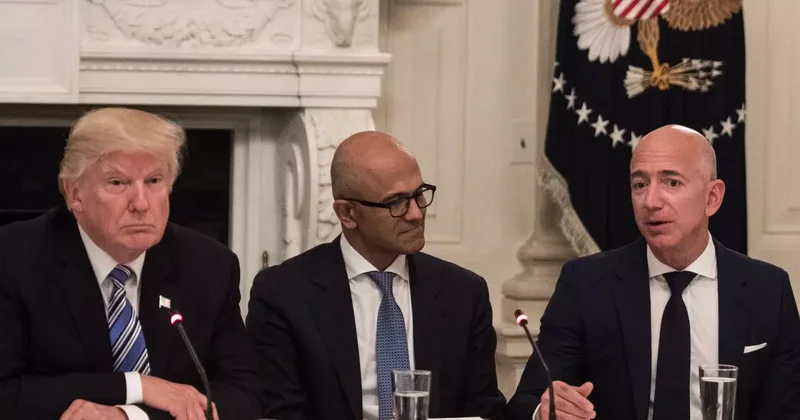 Trump tan görkemli düğün yapan Jeff Bezos a soğuk duş!