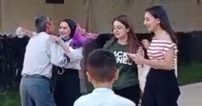 YKS sonrası yürekleri ısıtan görüntü