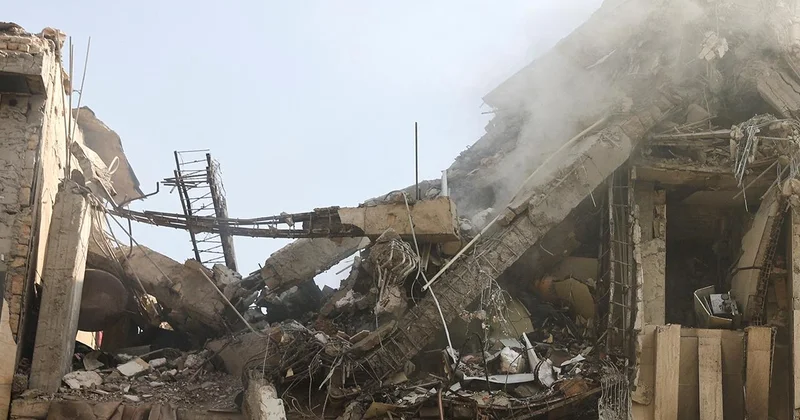 İsrail in saldırılarında Tahran da yaklaşık 332 bina hasar gördü