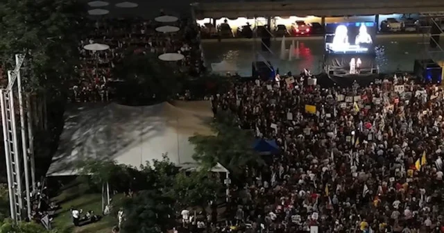 Tel Aviv de yüzlerce İsrailli protesto düzenledi VİDEO İZLE