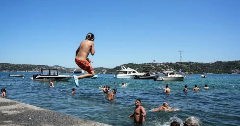 Sıcak hava dalgası kavurdu: Su içmek için susamayı beklemeyin