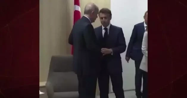 Rus devlet televizyonu: Erdoğan ı alt etmeye çalışan Macron Babylade gibi döndü