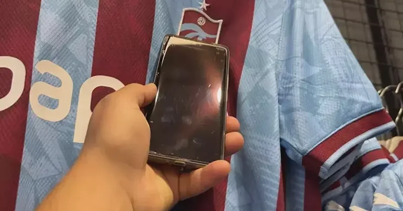 Trabzonspor, Onuachu nun transferini NFC teknolojili yeni sezon formalarıyla duyurdu Fanatik Spor Haberleri Video