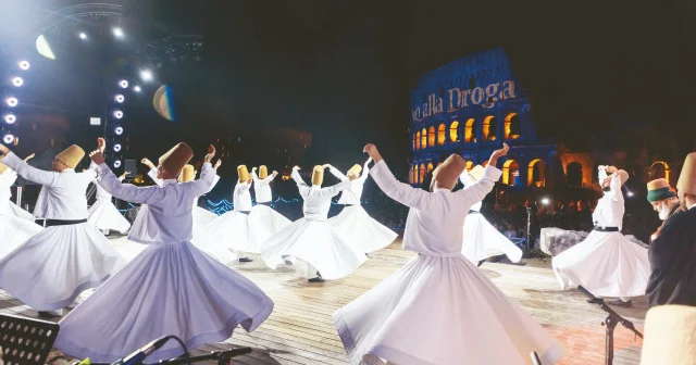 Mevlana nın çağrısı Kolezyum da yankılandı Aktüel Haberleri