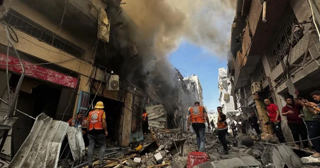 İsrail durmuyor: Gazze deki saldırılarda 40 Filistinli hayatını kaybetti Dünya Haberleri