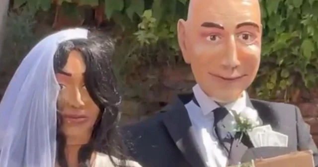 Venedik’te Jeff Bezos’a dikkat çeken protesto VİDEO İZLE