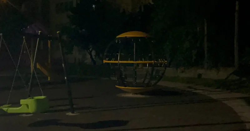 Parkta oynarken kalbi duran çocuk hastanede hayata döndü
