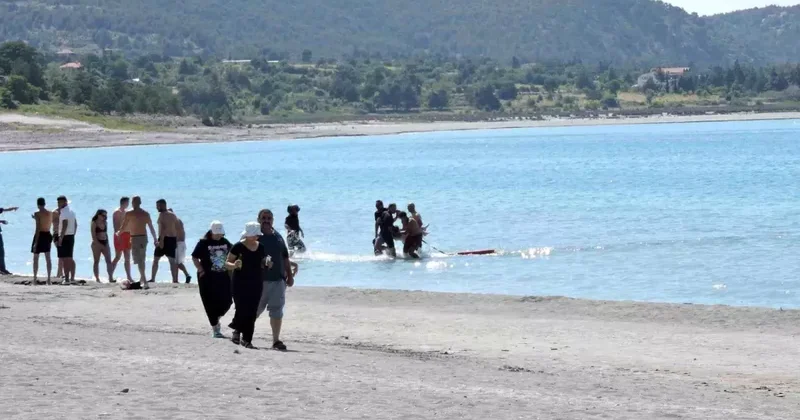 Salda Gölü nde Boğulma Tehlikesi