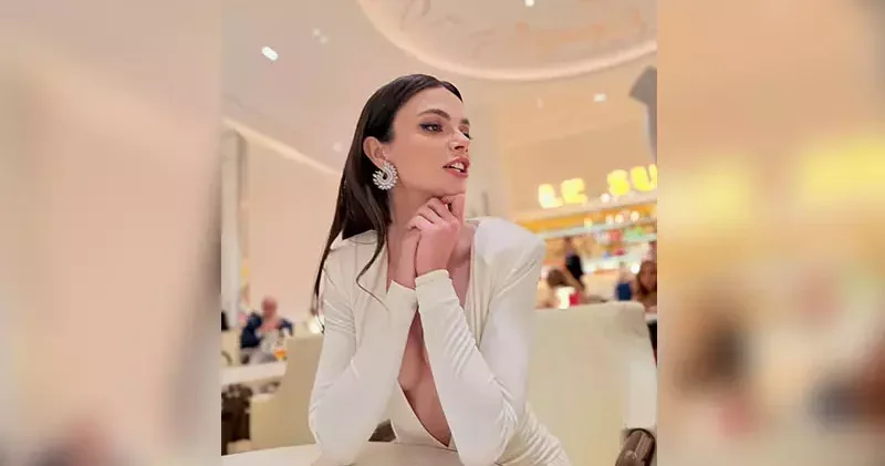 Alya göz kamaştırdı