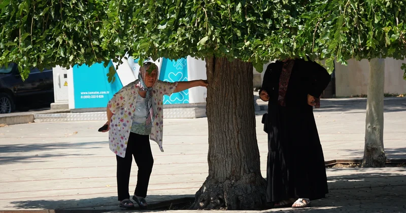 Sıcaklık daha da artıyor: 21 ilde gölge bile kavuracak!