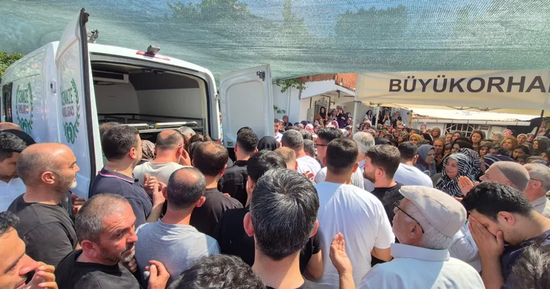 Bursa daki orman yangınında şehit olan itfaiye eri Şaşkın, defnedildi