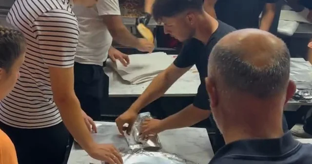 Bursalı dönerci yangın bölgesindeki köylü ve personele ücretsiz yemek gönderdi VİDEO İZLE