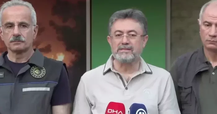 Bakan Yumaklı Bursa, Karabük ve Kahramanmaraş taki orman yangınlarıyla ilgili son durum açıklaması! Bursa da 3 bin 515 vatandaşımız tahliye edildi