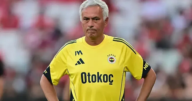 Jose Mourinho: Gelişmek için final dokunuşunu kulüp yapmalı!