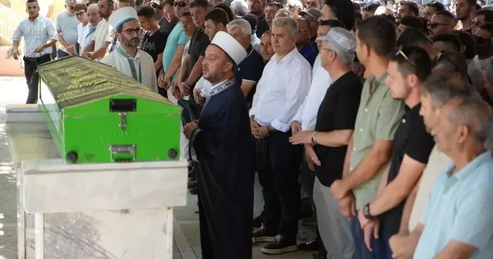 Havran da silahlı saldırıda hayatını kaybeden belediye meclis üyesi son yolculuğuna uğurlandı