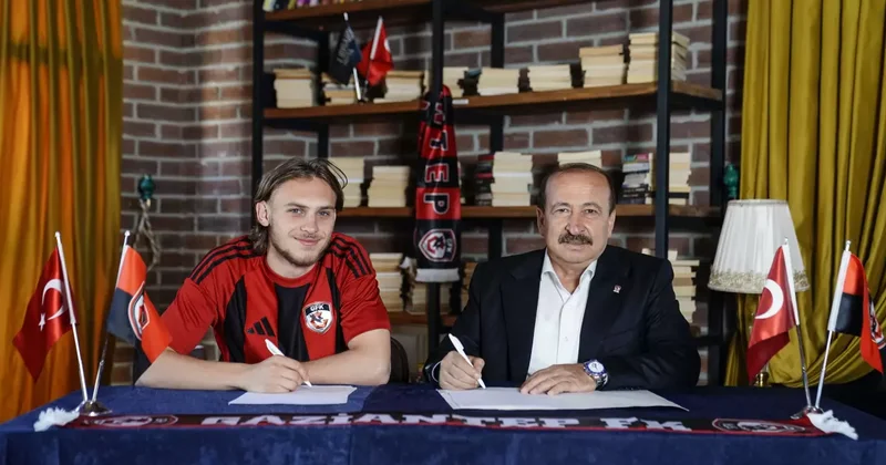 Elvir Baliç in kopyası Süper Lig e geldi: 4 yıllık imzayı attı
